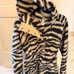 Varley Black and Cream Zebra Print Teddy Jacket